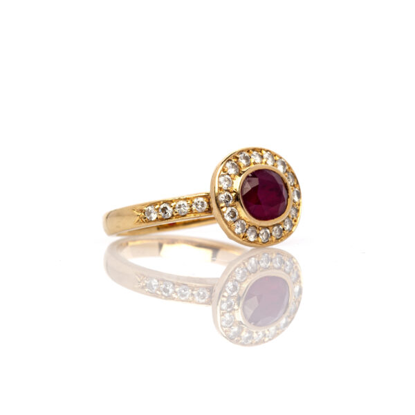 Anello rubino ovale - immagine 2