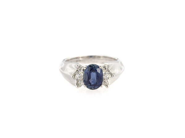 Anello zaffiro e diamanti