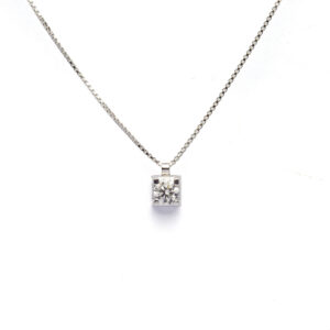 Collier punto luce castone quadrato
