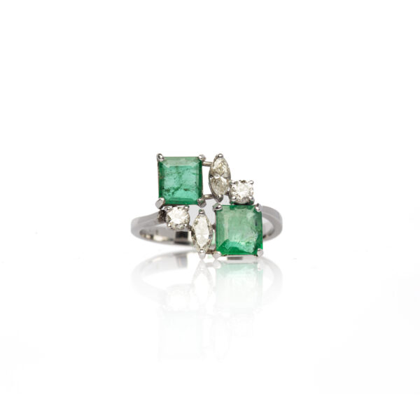 Anello smeraldi e diamanti