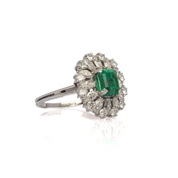 Anello fiore smeraldo - immagine 2